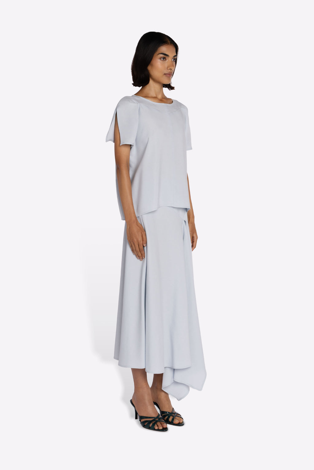 RAJA SKIRT IN BABY BLUE MODEL SIDE