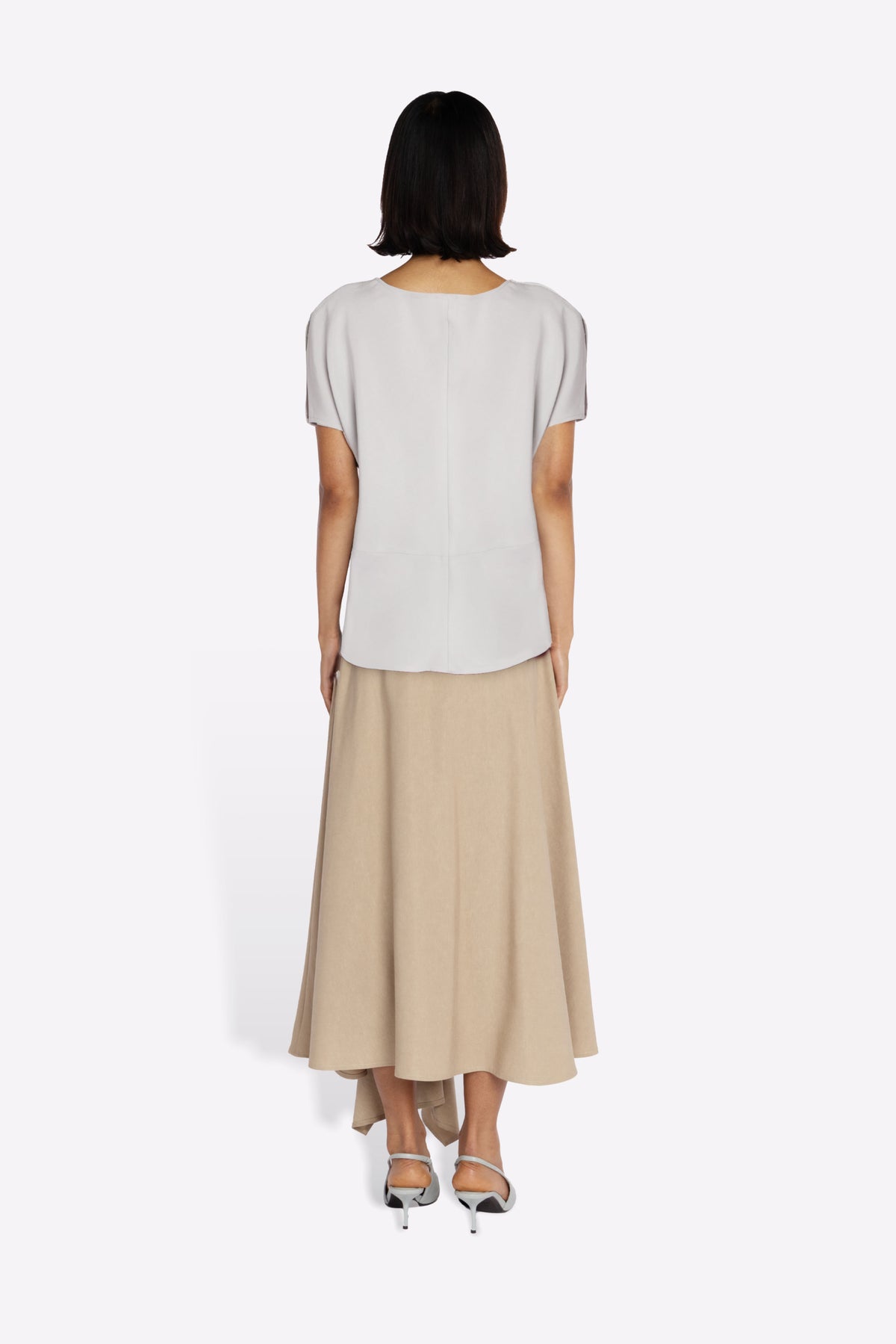 RAJA SKIRT IN TAN MODEL BACK